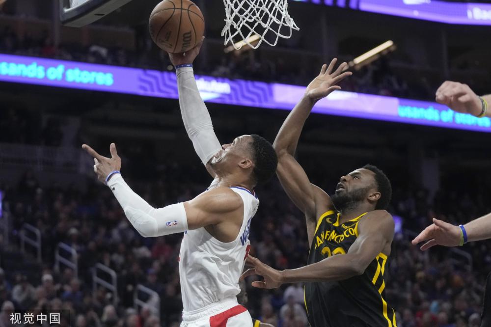 比赛中占据 比赛中占据