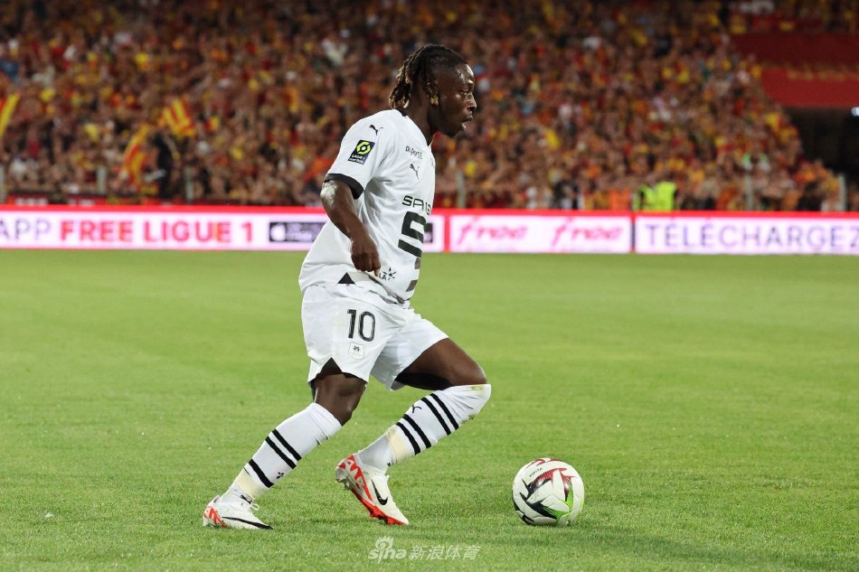 更是对其贡 更是对其贡