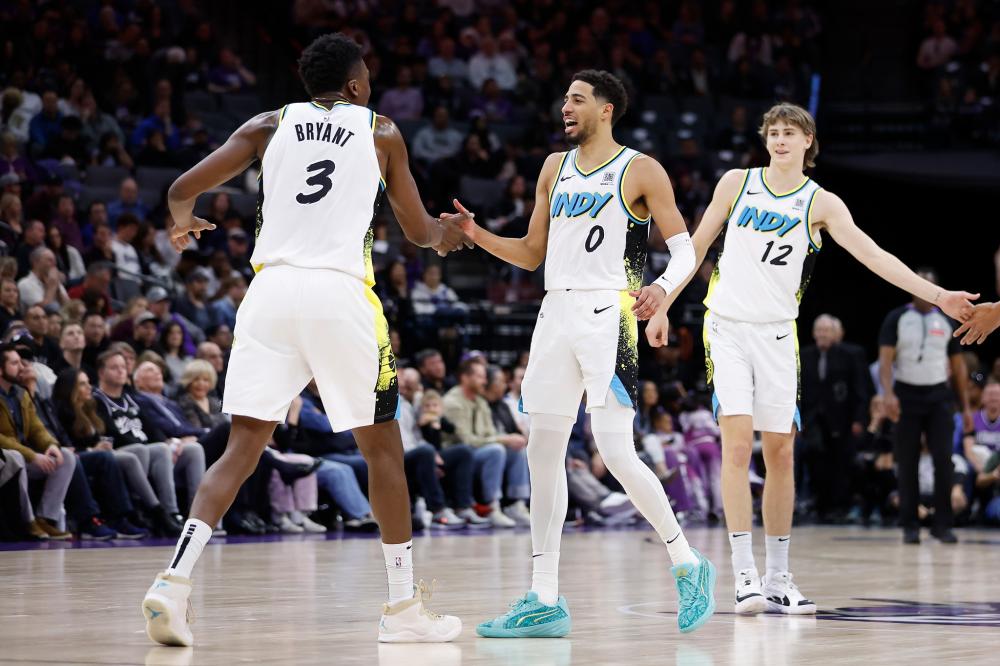 西媒：贝蒂斯努力尝试续租安东尼1年，需承担球.